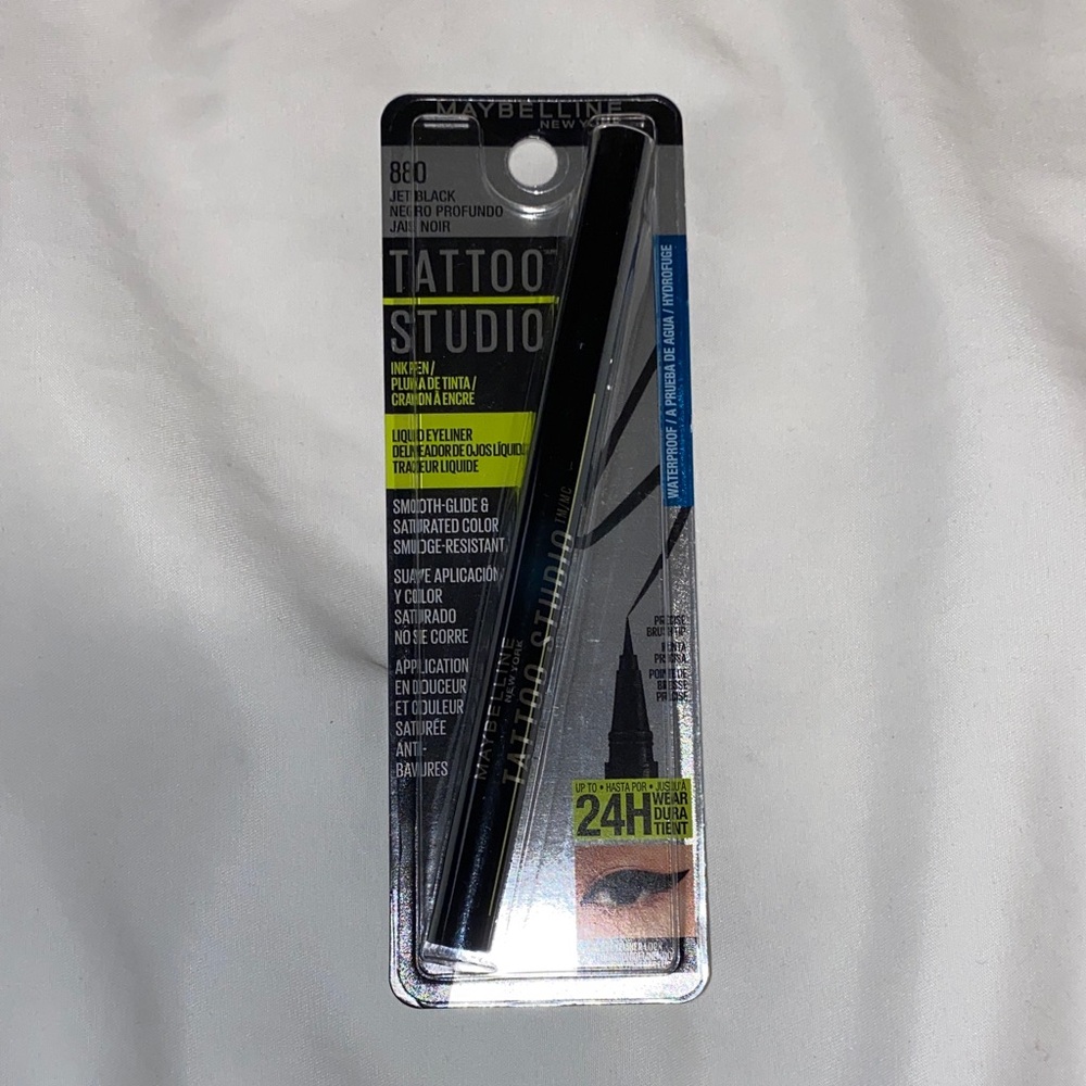 Maybelline Tattoo Studio Eyeliner in Deep Black